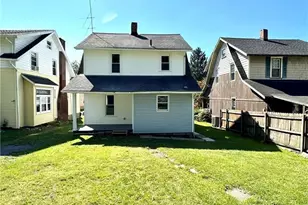 219 E Hillcrest Ave, New Castle, PA 16105 - Photo 18