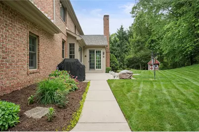 113 W Wild Cherry Drive, Pine Township, PA 16046 - Photo 4