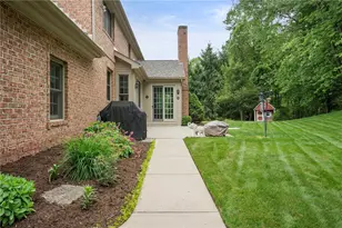 113 W Wild Cherry Dr, Pine Township, PA 16046 - Photo 4