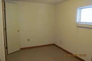 1644 Broad St, South Greensburg Boro, PA 15601 - Photo 12