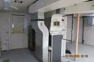 1644 Broad St, South Greensburg Boro, PA 15601 - Photo 14