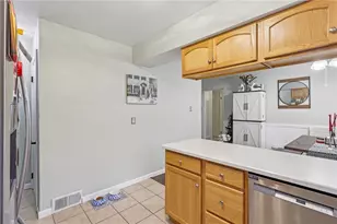 701 Smiley St, Ellwood City, PA 16117 - Photo 16