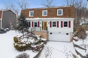 564 Shumaker Dr, Monroeville, PA 15146 - Photo 2