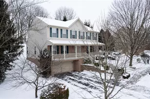 203 Chadwick Trail, Cranberry Township, PA 16066 - Photo 2