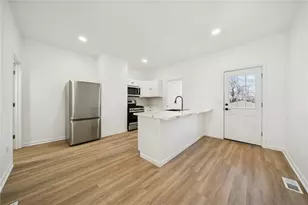 5604 Price Wy, Pittsburgh, PA 15201 - Photo 6