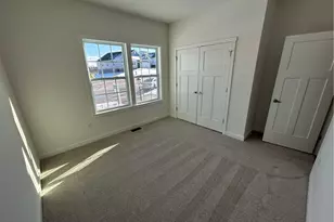 203 Lola Ct, Robinson Twp, PA 15136 - Photo 6