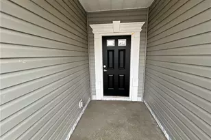 203 Lola Ct, Robinson Twp, PA 15136 - Photo 2