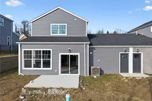 2215 Lebanon Dr, Elizabeth Twp/Boro, PA 15135 - Photo 2