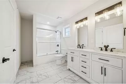 2211 Lebanon Dr, McKeesport, PA 15135 - Photo 24