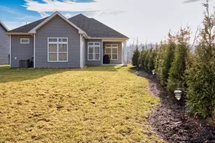 4243 Hawthorn Dr, South Park, PA 15129 - Photo 20