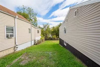 502 Buena Vista St, Canton Township, PA 15301 - Photo 24