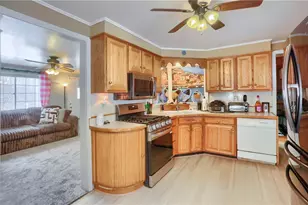 2011 Tony St, Shenango Township, PA 16101 - Photo 6