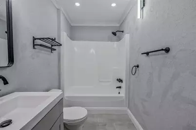 322 S Broadway St, Scottdale, PA 15683 - Photo 16