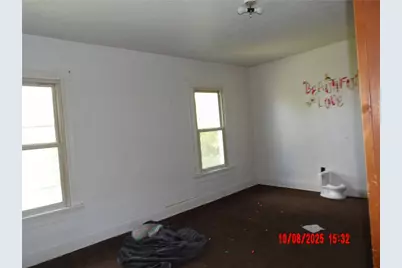 425 Grove St, Hermitage, PA 16148 - Photo 10