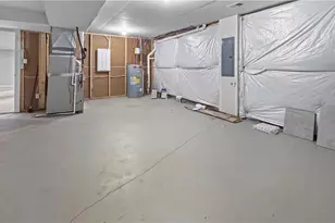 208 Mary Ln, Robinson Twp, PA 15108 - Photo 34