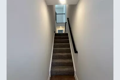 2002 Canterbury Dr, Imperial, PA 15126 - Photo 8