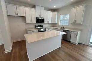 176 Lockheed Dr, Moon/Crescent Twp, PA 15108 - Photo 8