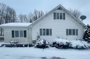 88 Fleming Rd, Grove City Boro, PA 16127 - Photo 4