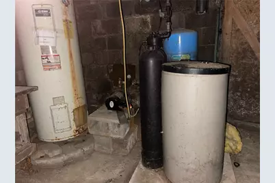 88 Fleming Rd, Grove City Boro, PA 16127 - Photo 18