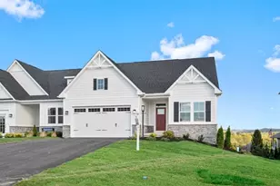 1049 Black Sands Dr, Penn Twp, PA 15644 - Photo 2