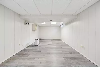 2117 Berkshire Dr, Monroeville, PA 15146 - Photo 38