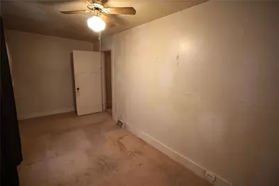 645 Illinois Ave, Pittsburgh, PA 15221 - Photo 18