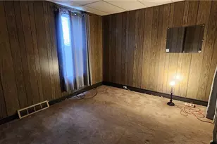 645 Illinois Ave, Pittsburgh, PA 15221 - Photo 22