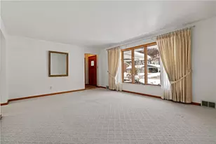 1004 Royal Ct, Cheswick, PA 15024 - Photo 4