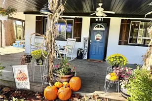 691 Cottage Grove, Wilmington Township, PA 16105 - Photo 2