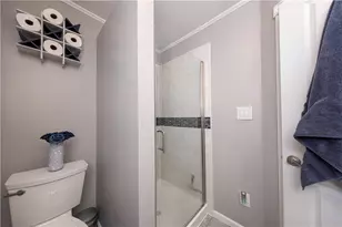 306 Chicago Ave, Elizabeth Township-Boro, PA 15037 - Photo 20