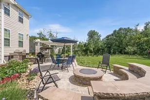 1705 Stevensan Dr, Pittsburgh, PA 15143 - Photo 12