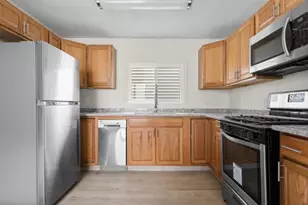 228 Alries St, Pittsburgh, PA 15210 - Photo 10