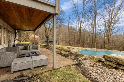 112 Wynnwood Dr, Pittsburgh, PA 15215 - Photo 10