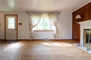 2429 Rosegarden Rd, Pittsburgh, PA 15220 - Photo 4