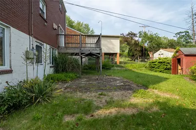 2429 Rose Garden Rd, Green Tree, PA 15220 - Photo 22