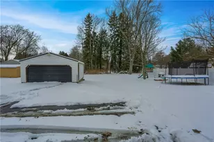 203 Mulberry Ln, Slippery Rock, PA 16057 - Photo 8