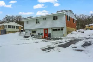 203 Mulberry Ln, Slippery Rock, PA 16057 - Photo 14