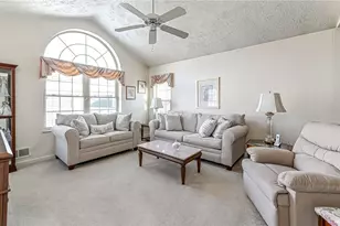 5138 Polo Fields Dr, Hampton, PA 15044 - Photo 2