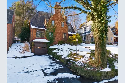 326 Orchard Dr, Pittsburgh, PA 15228 - Photo 2