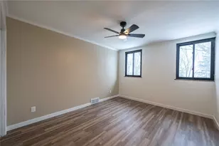 203 N Grandview Dr, Pittsburgh, PA 15215 - Photo 30