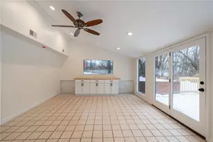 203 N Grandview Dr, Pittsburgh, PA 15215 - Photo 42