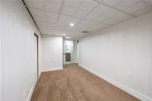 203 N Grandview Dr, Pittsburgh, PA 15215 - Photo 46