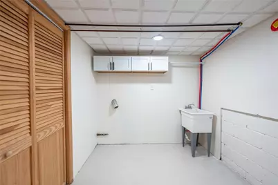 203 N Grandview Dr, Pittsburgh, PA 15215 - Photo 48