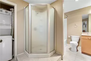 112 Washington Pl, Downtown Pgh, PA 15219 - Photo 24