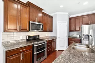 2 Roosevelt Dr, Kennedy Township, PA 15136 - Photo 10