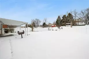 1718 Diane Merle, North Huntingdon, PA 15642 - Photo 6