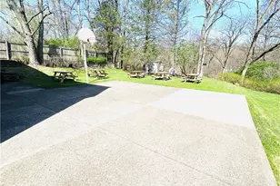 208 Crescent Garden Dr, Pittsburgh, PA 15235 - Photo 28