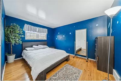 208 Crescent Garden Dr, Pittsburgh, PA 15235 - Photo 4