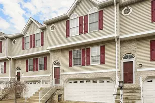 330 Brohios Dr, Center Township, PA 15061 - Photo 2