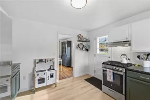 9571 Harmony Dr, Pittsburgh, PA 15237 - Photo 18